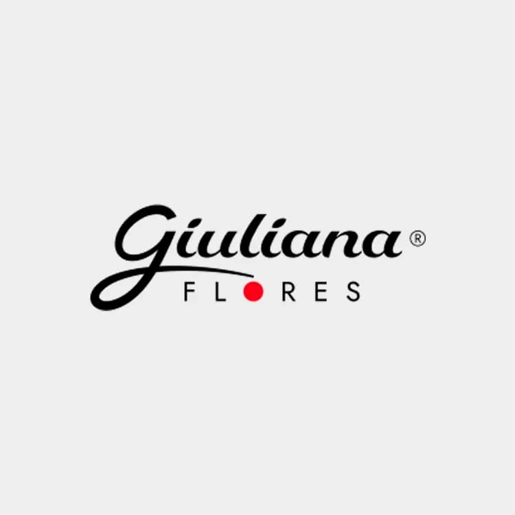 Giuliana Flores